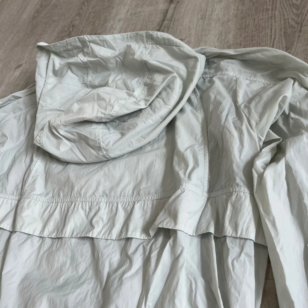 Lululemon Hood Lite Packable Jacket Island Mist Women 8 Glyde Active Lightweight
